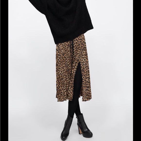 Brand new Zara Animal Print Midi Slit Skirt with Black Tie - Picture 3 of 9